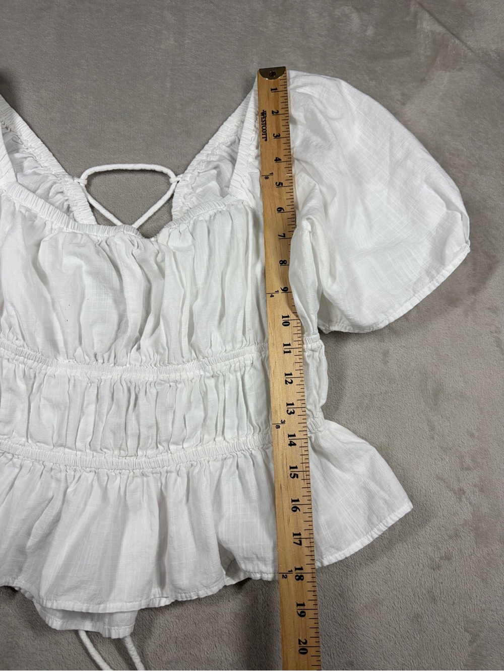 Free People White 100% Cotton Cropped Puff Sleeve Lace Up Blouse Top Size Large - Picture 9 of 16